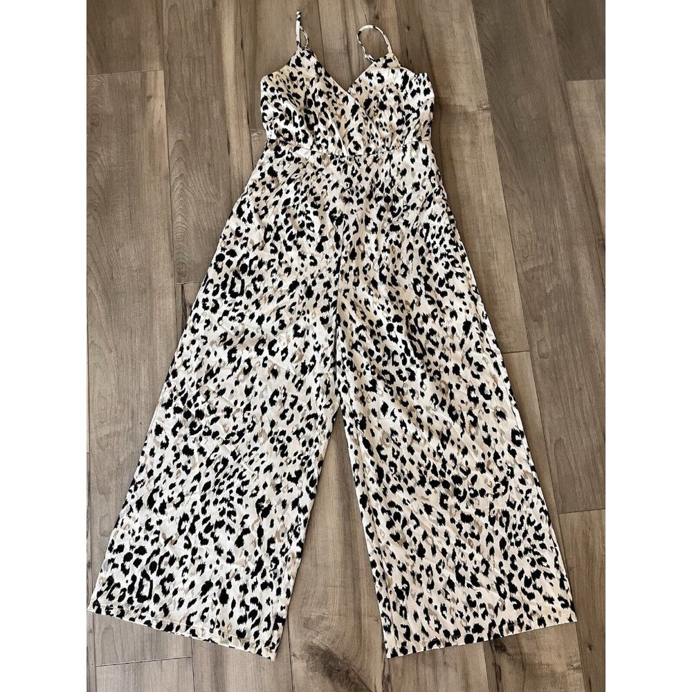 Big Hit Fashion crop jumpsuit animal print size large wide leg lined pockets New